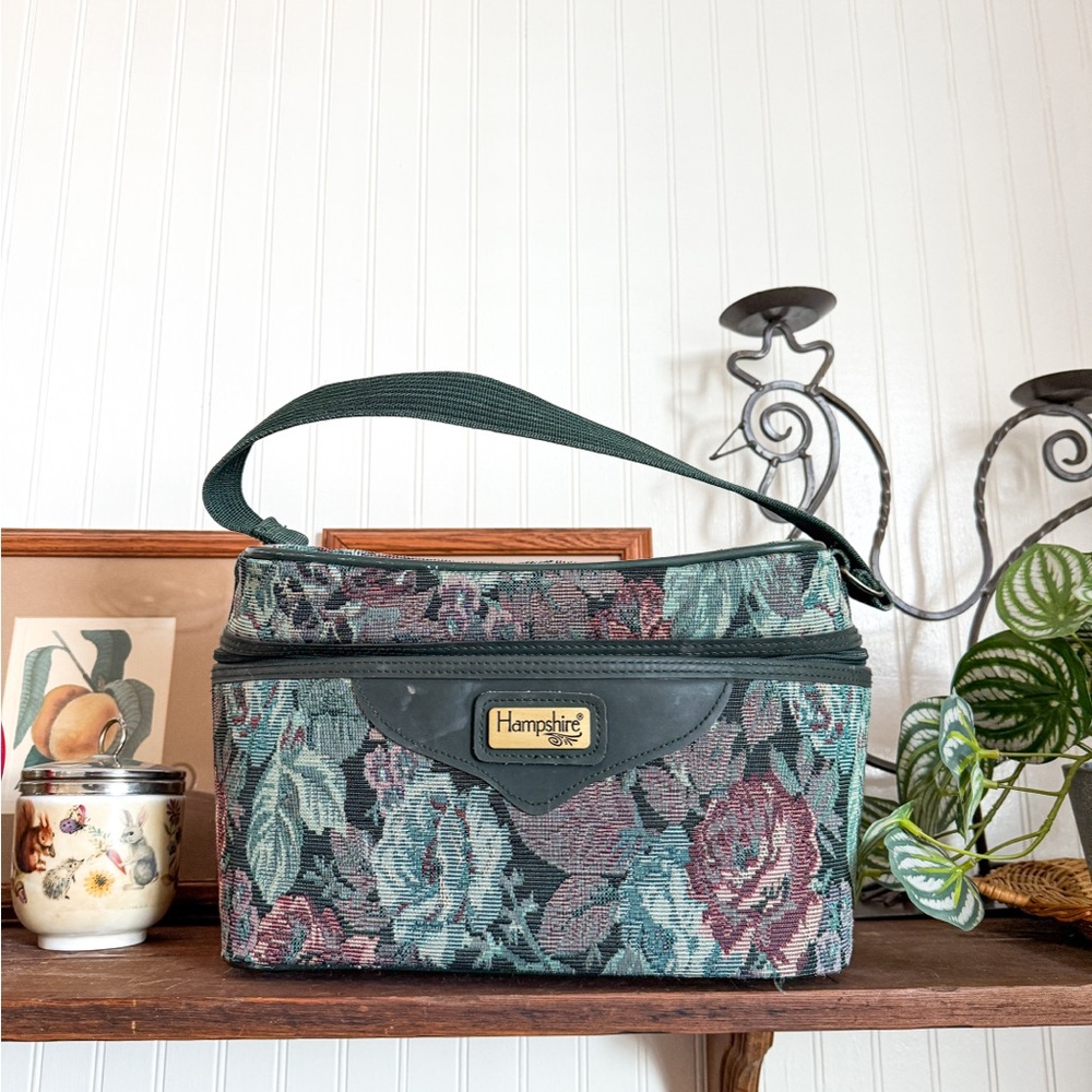 Vintage Hampshire floral tapestry toiletry makeup bag